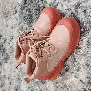 UGG WOMENS SHOES  9  RAIN BOOT WATERPROOF FAUX LEATHER DARK PEACH